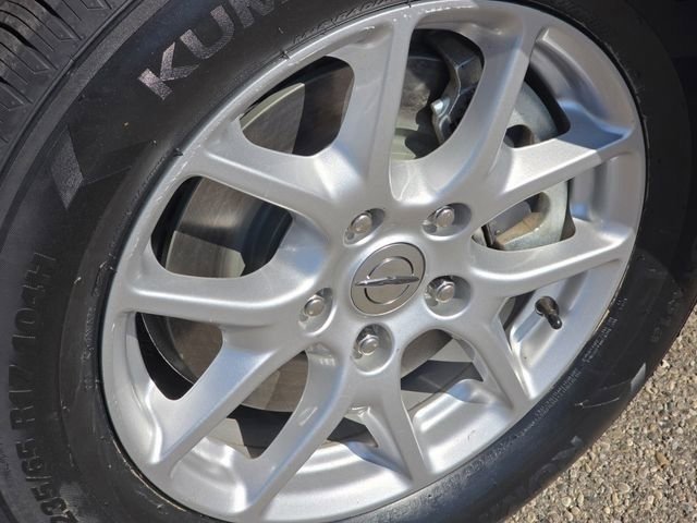 Used 2023 Chrysler Voyager LX FWD image 19