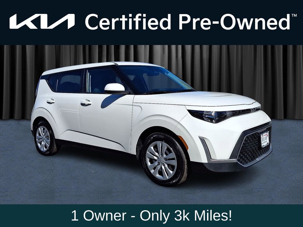 Certified 2025 Kia Soul LX image 1