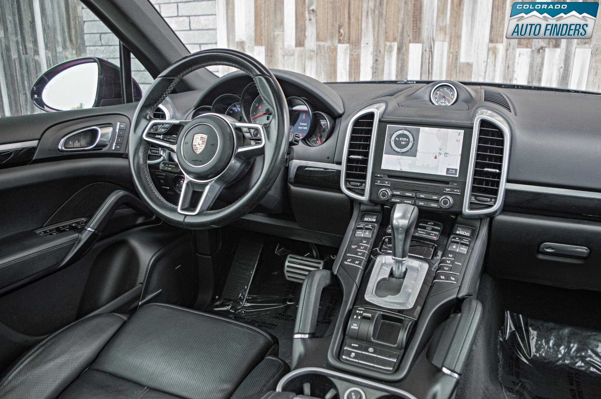 Used 2017 Porsche Cayenne S AWD/4WD image 16