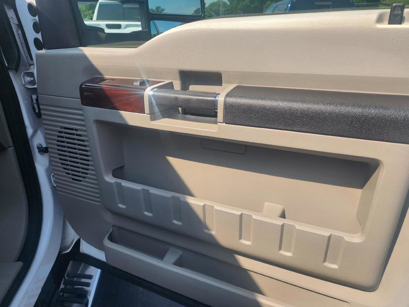 Used 2010 Ford F250 XL image 16