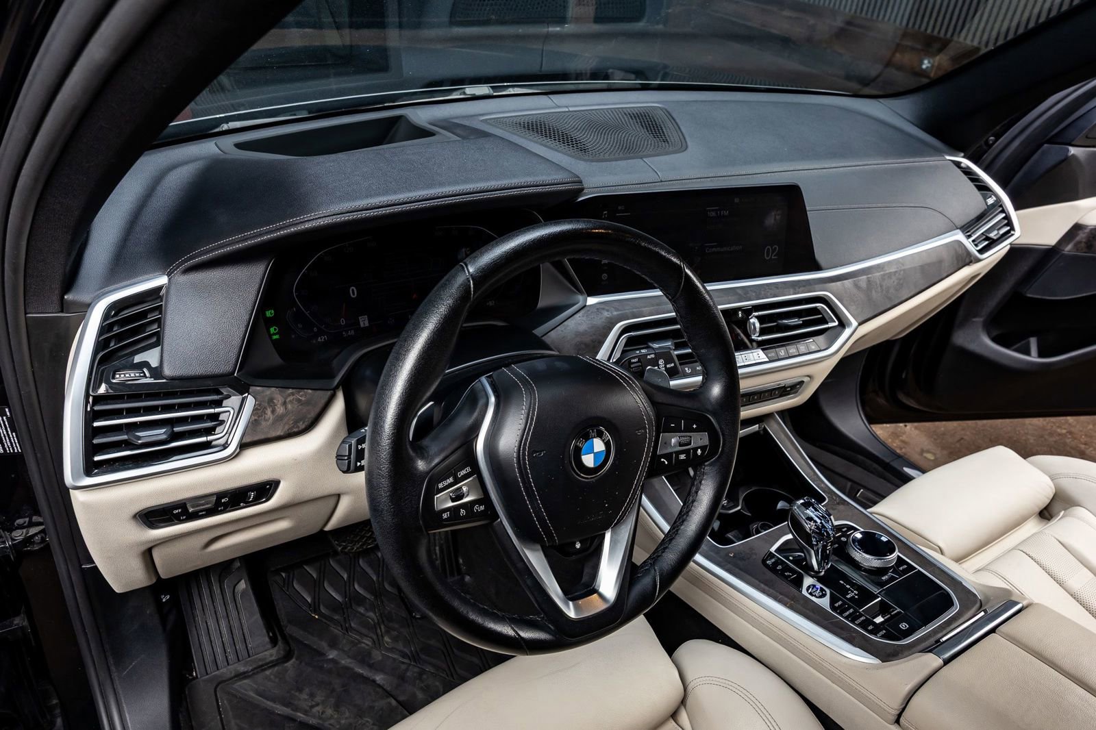 Used 2022 BMW X5 xDrive40i w/ Executive Package image 12