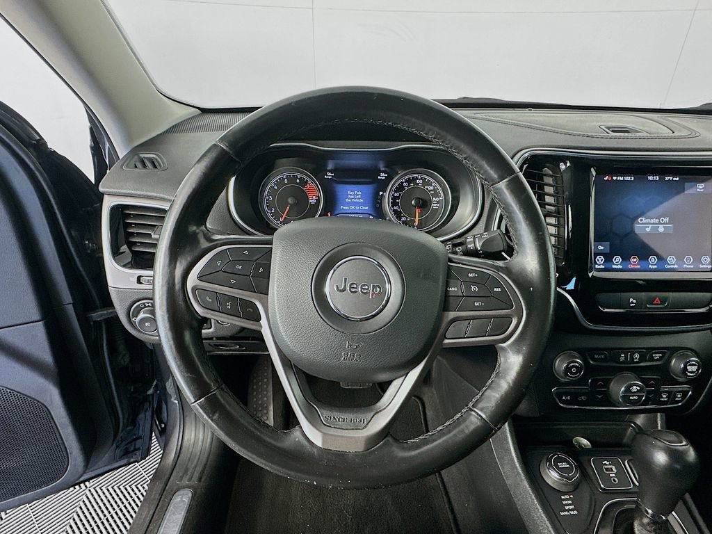 Used 2020 Jeep Cherokee Limited image 11