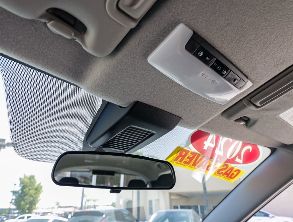 Used 2024 Nissan Kicks S FWD image 30
