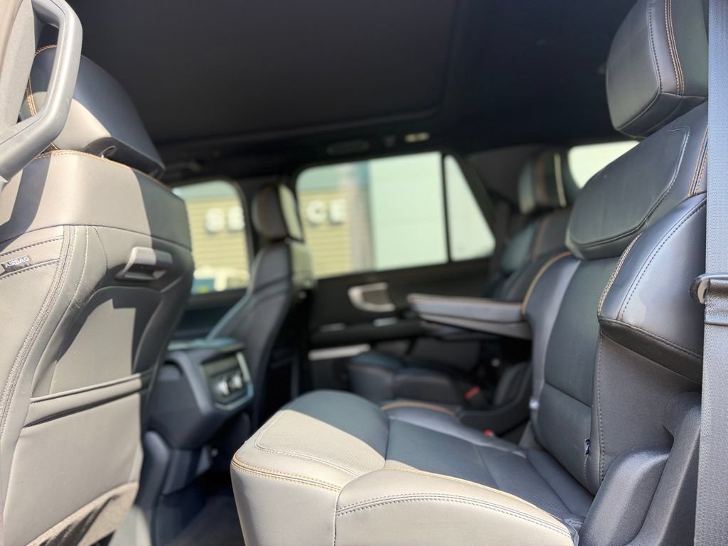 Used 2025 Ford Expedition Tremor AWD/4WD image 23