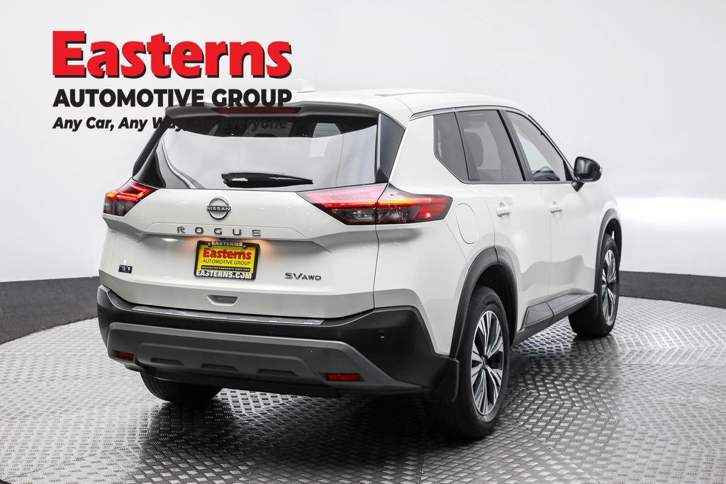 Used 2022 Nissan Rogue SV image 5