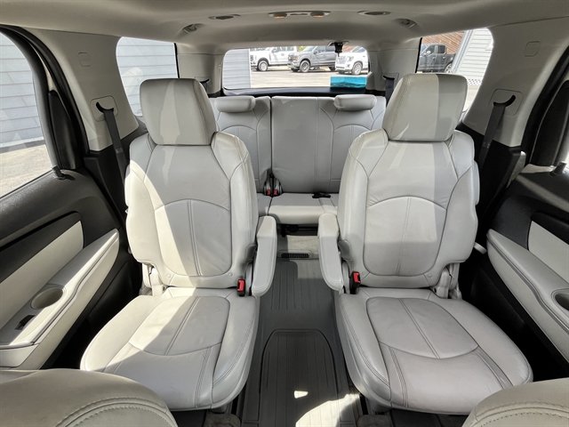 Used 2012 GMC Acadia SLT w/ Technology Package AWD/4WD image 42