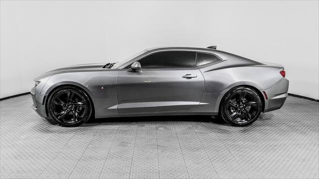 Used 2022 Chevrolet Camaro LT RWD image 3