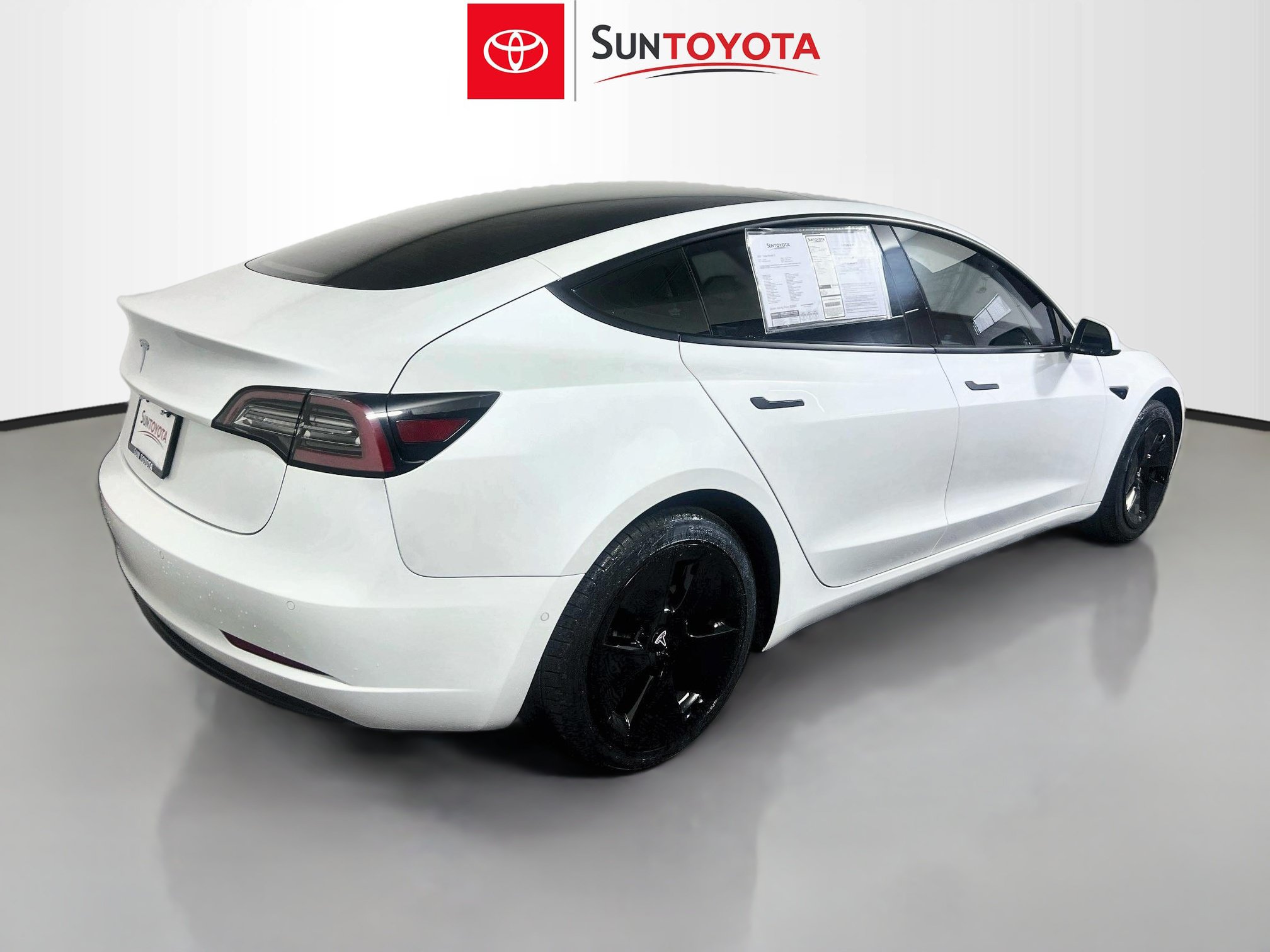 Used 2021 Tesla Model 3 Standard Range Plus RWD image 4