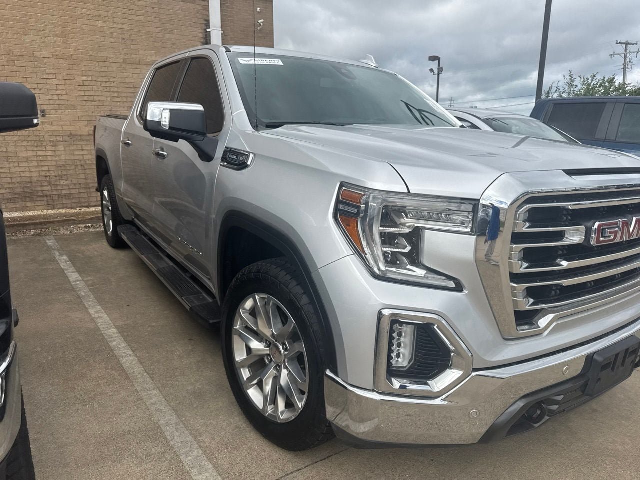 Used 2019 GMC Sierra 1500 SLT w/ SLT Premium Plus Package AWD/4WD image 3