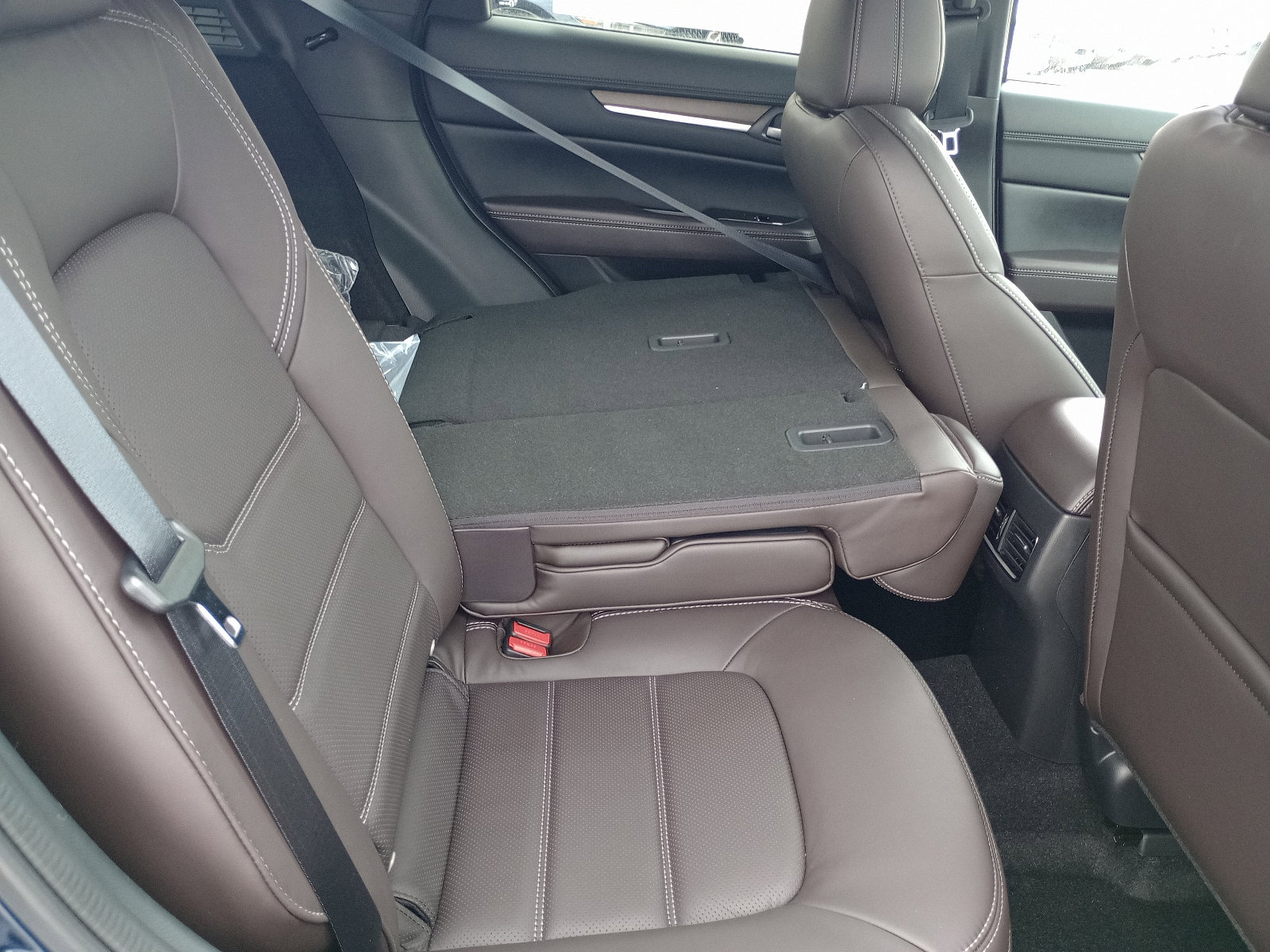 New 2025 MAZDA CX-5 Signature image 8