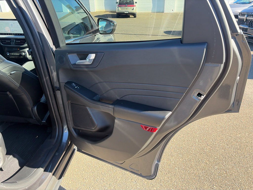 Used 2023 Ford Escape SE w/ PHEV Premium Package FWD image 15