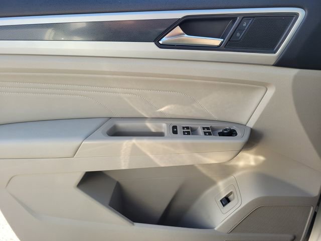 Used 2021 Volkswagen Atlas SEL R-Line image 24