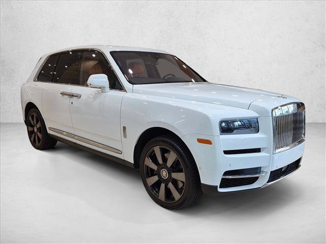 Used 2022 Rolls-Royce Cullinan AWD/4WD image 3