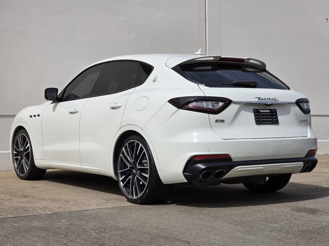 Used 2019 Maserati Levante GTS image 3