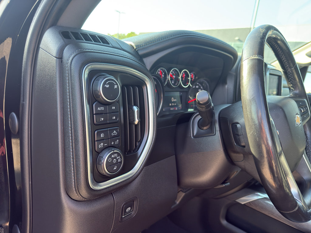 Used 2019 Chevrolet Silverado 1500 LTZ w/ LTZ Plus Package AWD/4WD image 16
