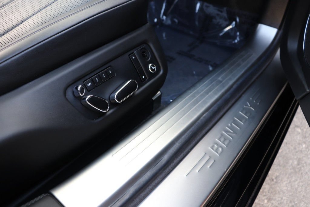 Used 2015 Bentley Flying Spur V8 AWD/4WD image 31