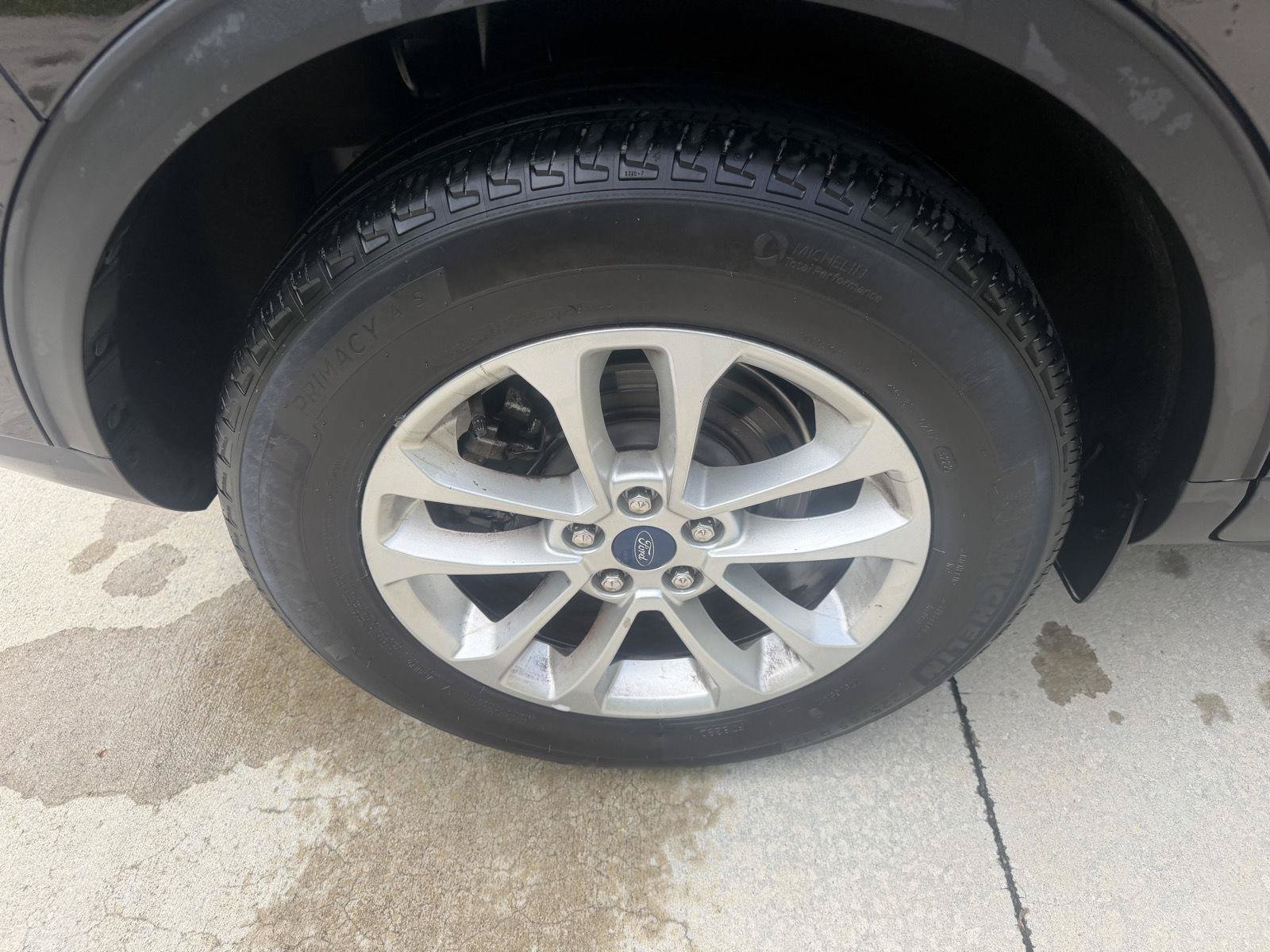 Used 2022 Ford Escape SE w/ Cold Weather Package FWD image 32