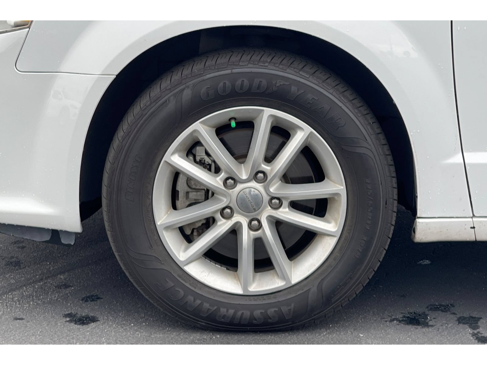 Used 2019 Dodge Grand Caravan SXT FWD image 10
