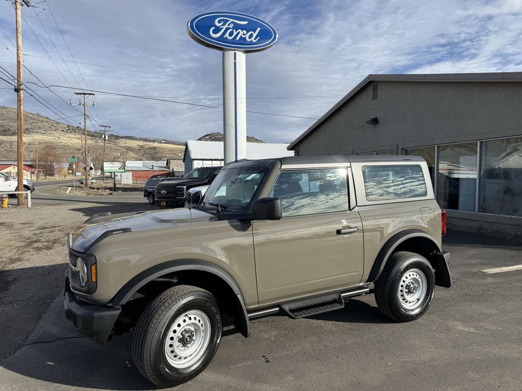 New 2025 Ford Bronco 2-Door image 1