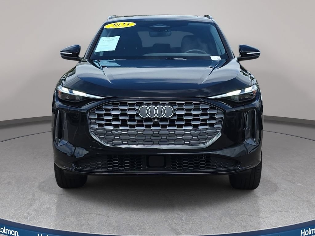 Certified 2025 Audi Q5 Premium w/ Convenience Package AWD/4WD image 3