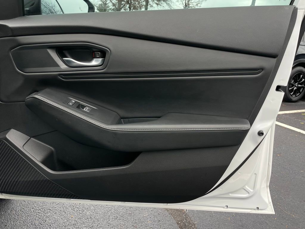 Certified 2025 Honda Accord Sport image 30