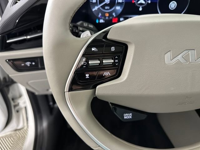 Used 2023 Kia Niro Wave w/ Wave Preserve Package image 15