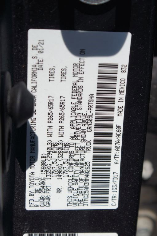 Used 2021 Toyota Tacoma TRD Sport AWD/4WD image 25