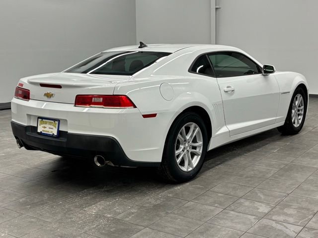 Used 2015 Chevrolet Camaro LS RWD image 2