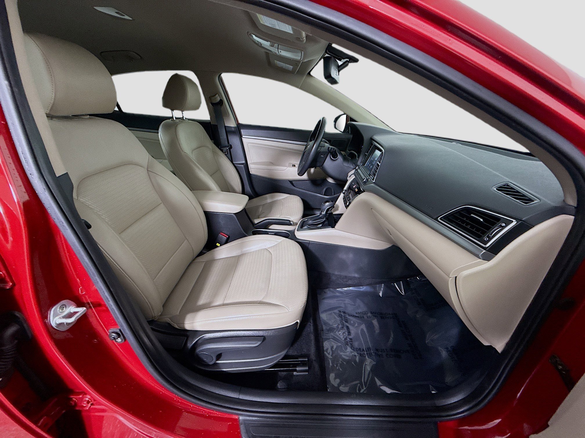 Used 2017 Hyundai Elantra Limited image 29