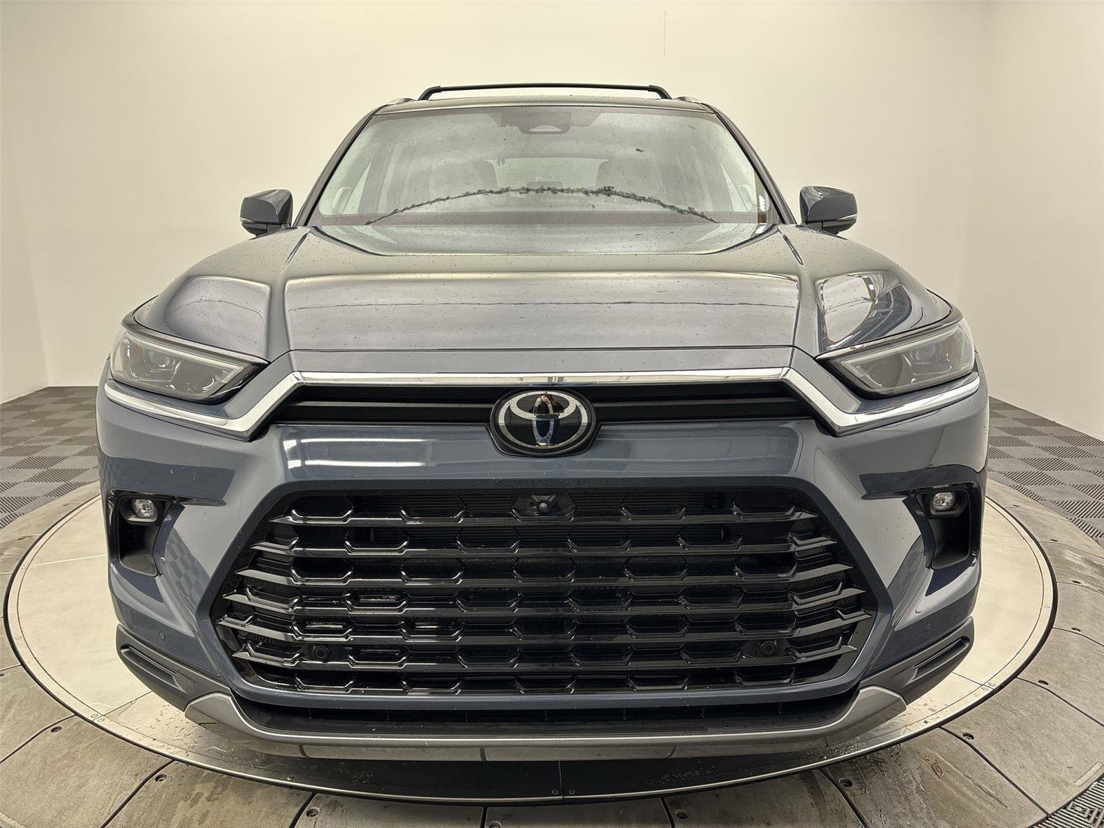 Used 2024 Toyota Grand Highlander Limited image 14