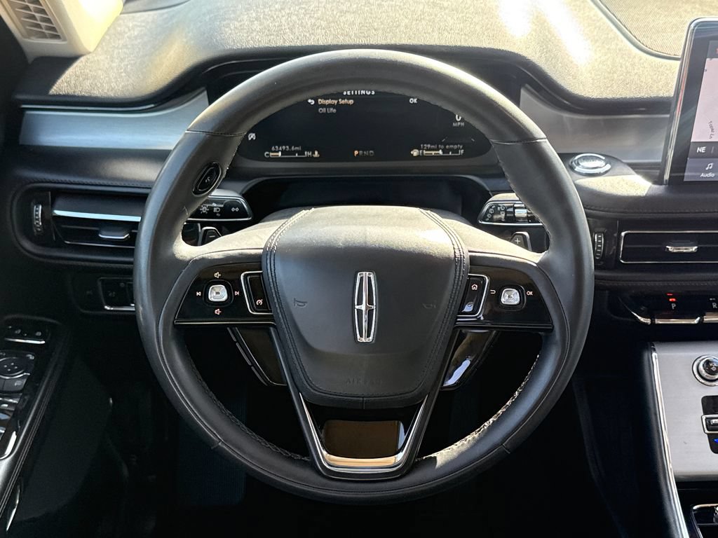 Used 2023 Lincoln Aviator AWD w/ Premium Package image 14