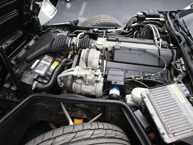 Used 1994 Chevrolet Corvette Coupe image 21
