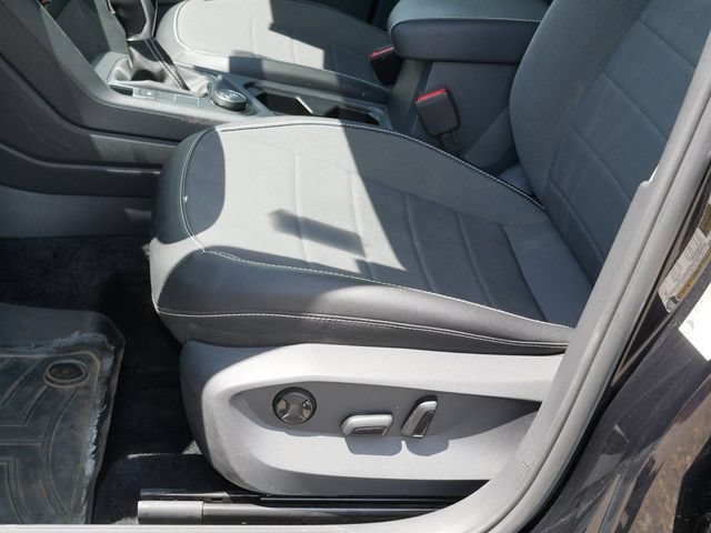 Certified 2022 Volkswagen Taos SE FWD image 14