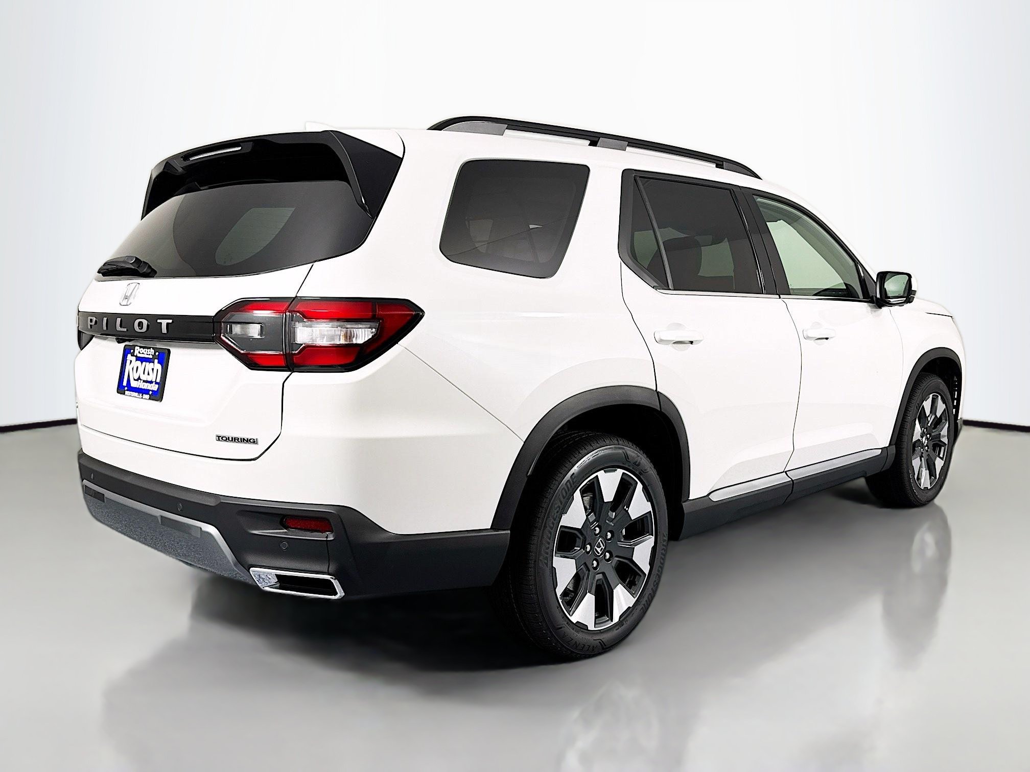 New 2026 Honda Pilot Touring image 5