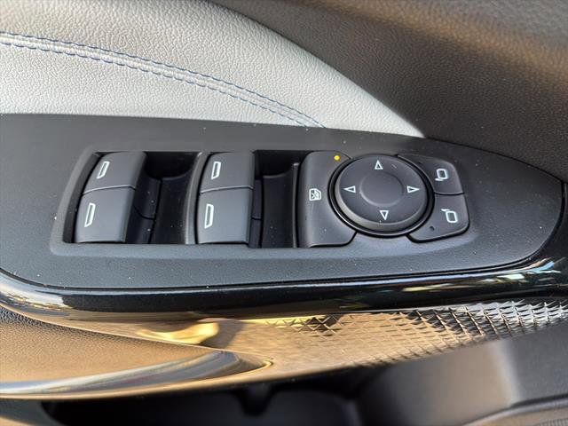 New 2026 Chevrolet Trax LT w/ Sunroof Package image 14