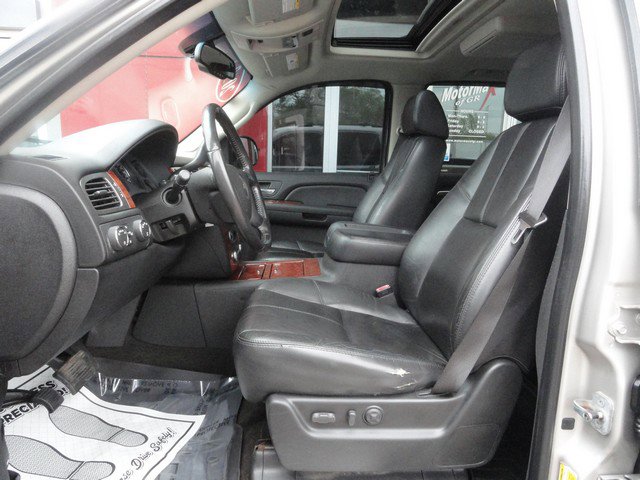 Used 2007 Chevrolet Avalanche LTZ w/ LTZ Preferred Equipment Group AWD/4WD image 10