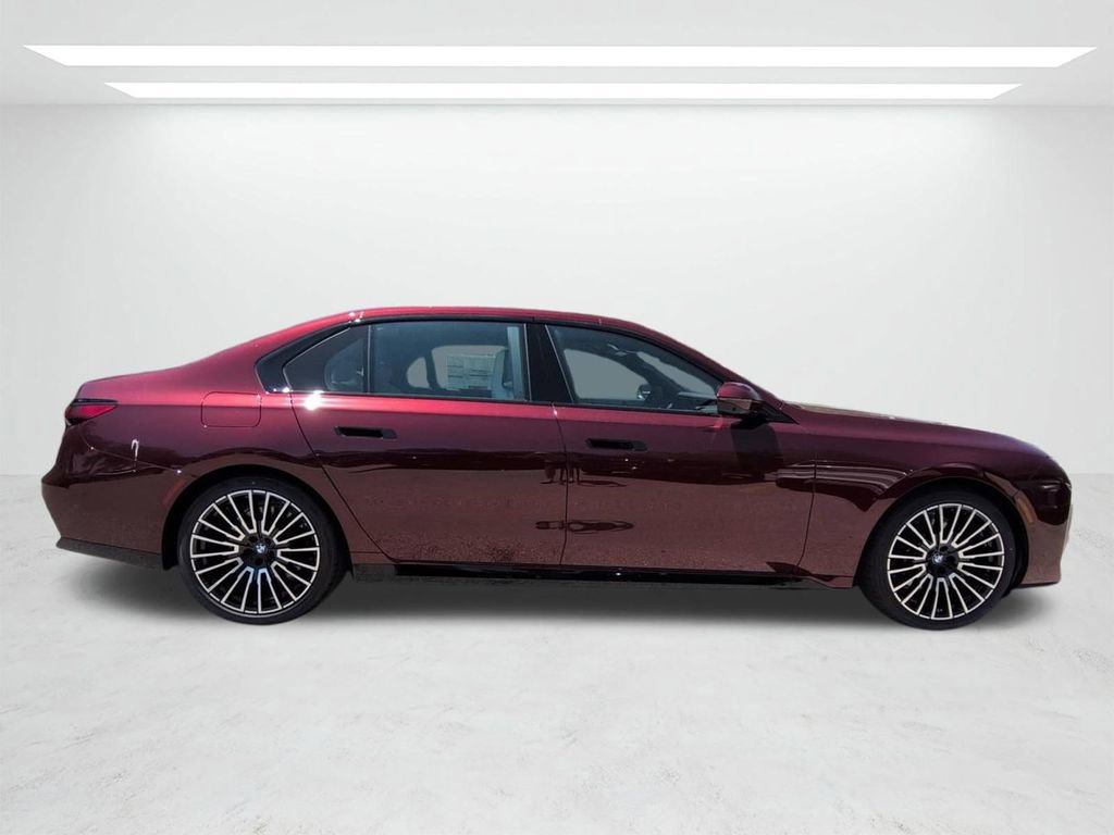 New 2026 BMW 740i RWD image 3