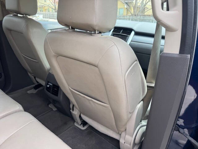 Used 2012 Ford Edge SEL image 17