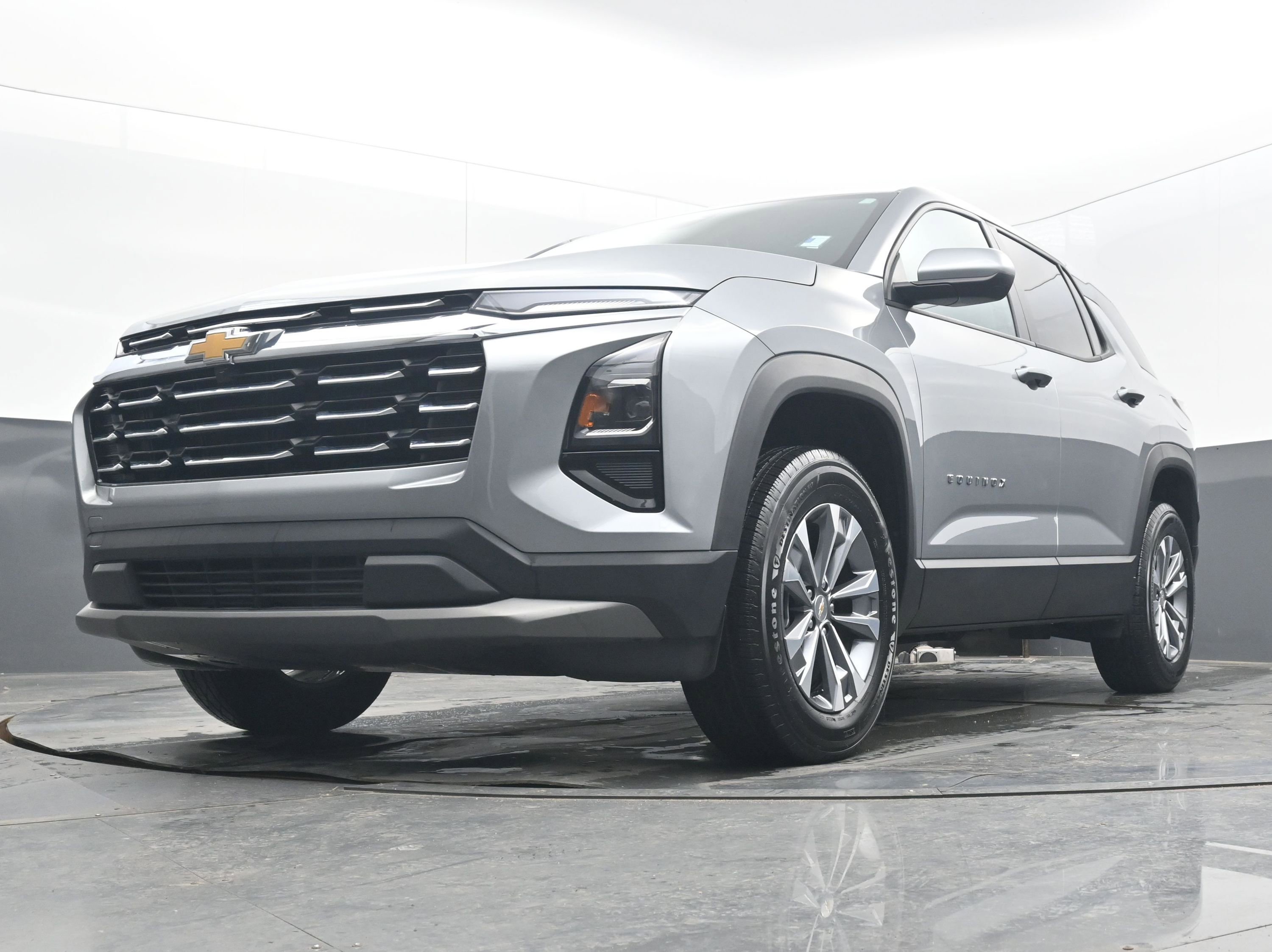 Used 2025 Chevrolet Equinox LT image 24