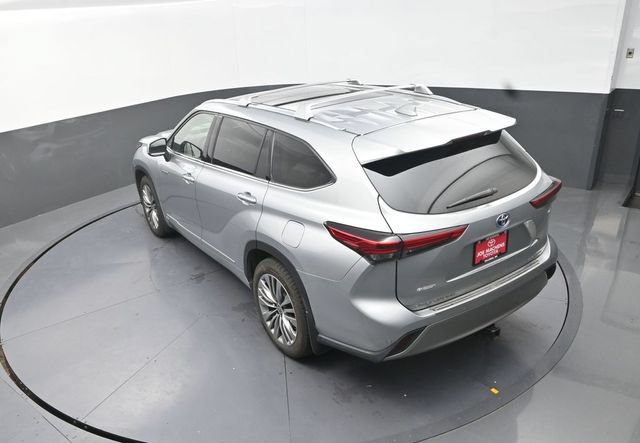 Used 2021 Toyota Highlander Platinum AWD/4WD image 27
