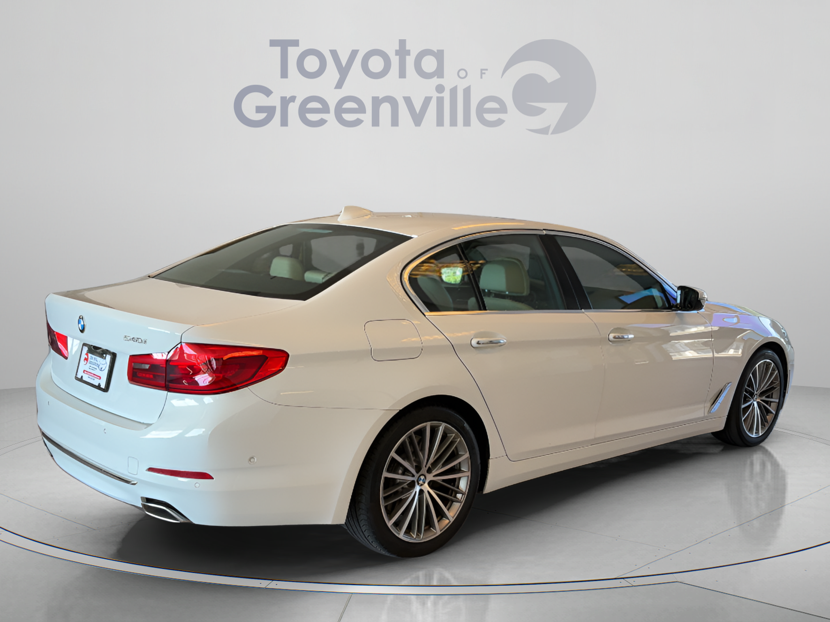 Used 2017 BMW 540i RWD image 6