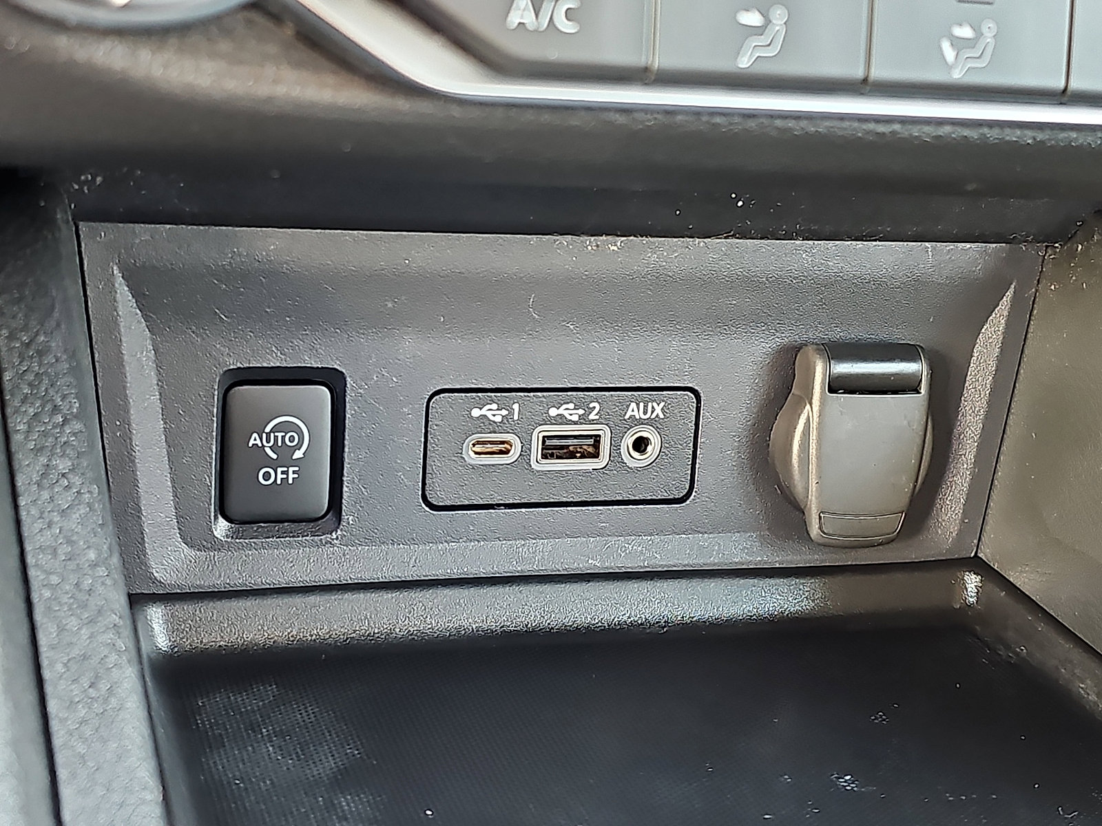 Certified 2024 Nissan Sentra SV image 23