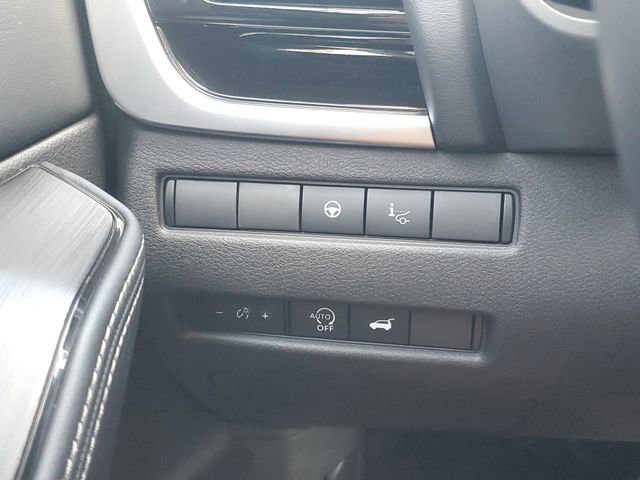 Certified 2025 Nissan Rogue SL w/ Tech Package image 25