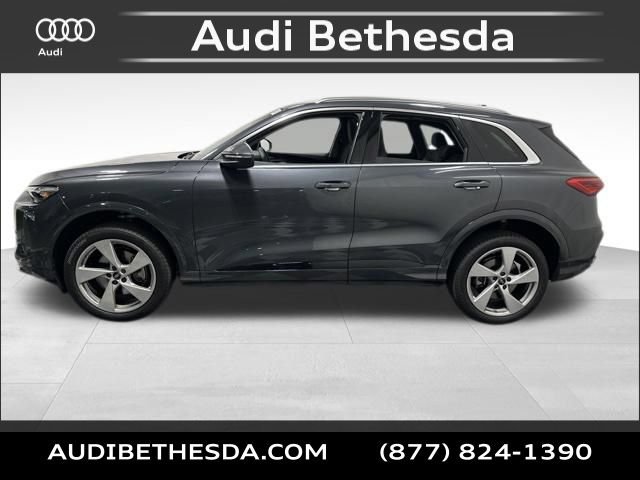 Certified 2025 Audi Q5 Premium AWD/4WD image 4