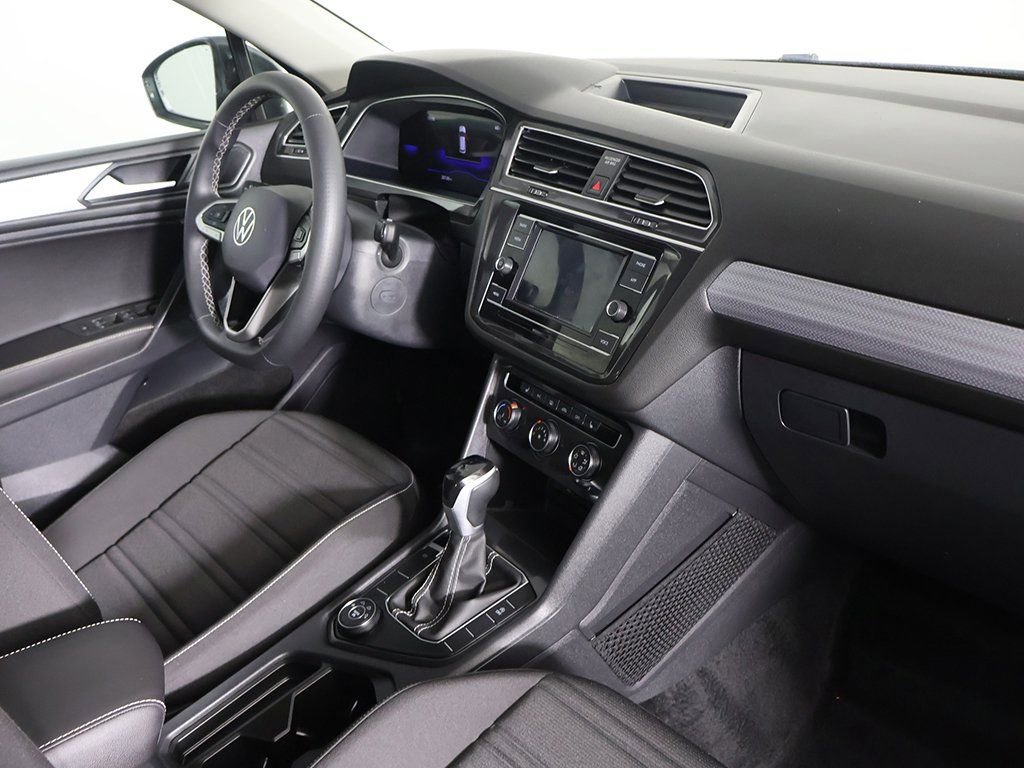 Used 2024 Volkswagen Tiguan S image 26