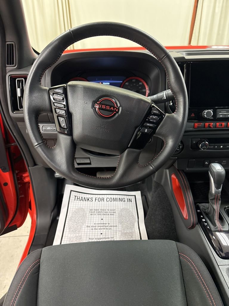 Used 2025 Nissan Frontier PRO-4X w/ Tow Package image 11
