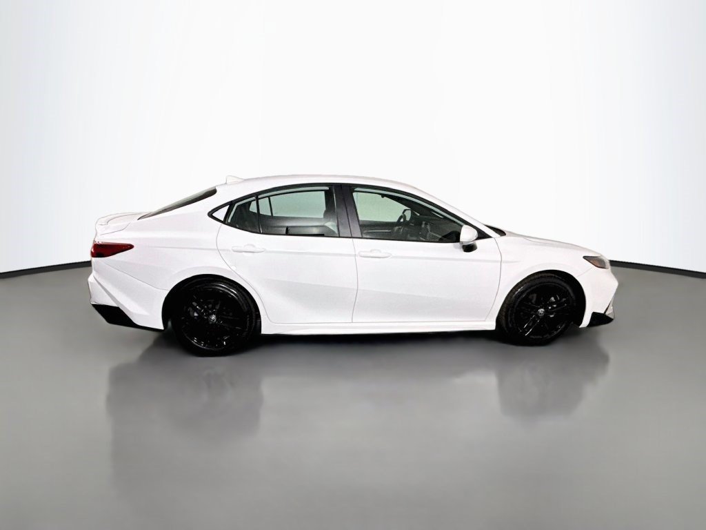 Used 2025 Toyota Camry SE FWD image 11