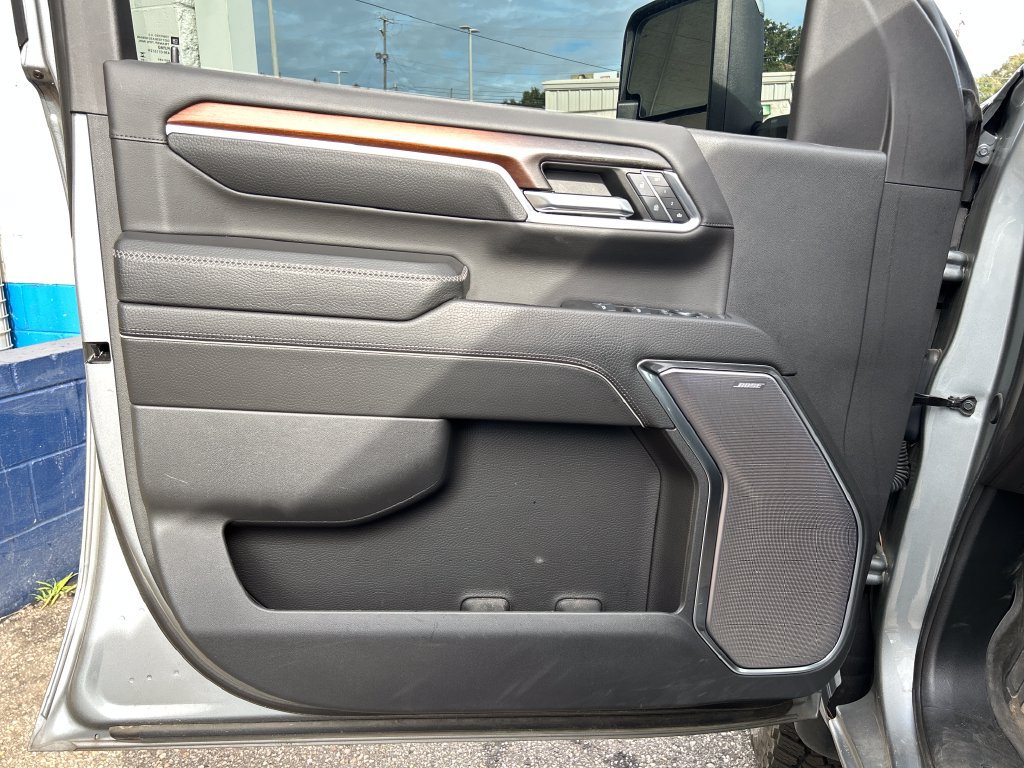 Used 2024 GMC Sierra 2500 Denali w/ Denali Reserve Package AWD/4WD image 9