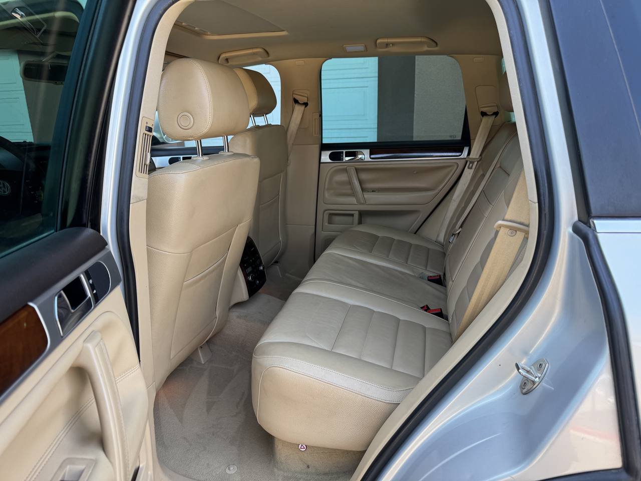 Used 2008 Volkswagen Touareg V6 AWD/4WD image 19