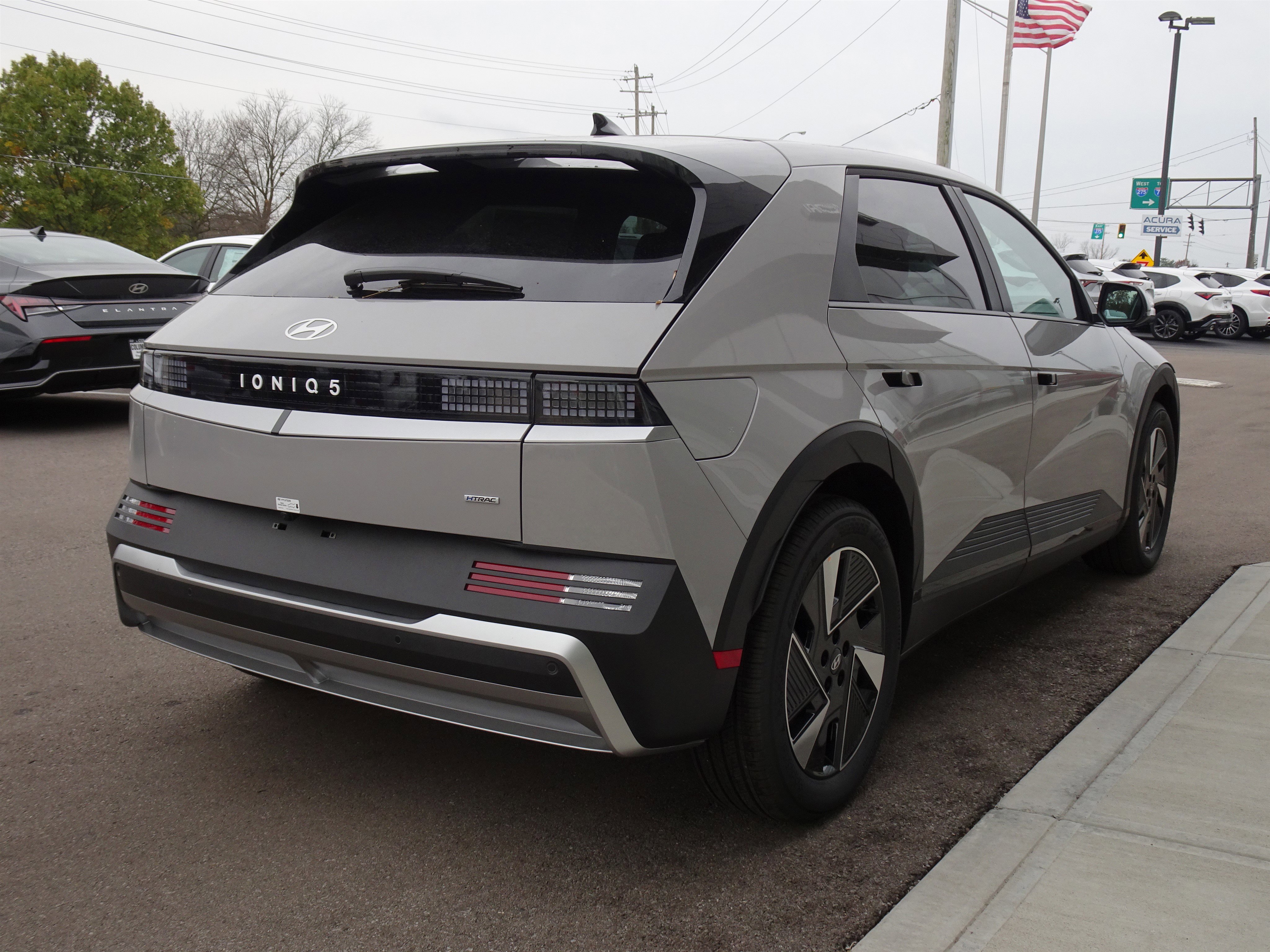 New 2026 Hyundai Ioniq 5 SEL image 5